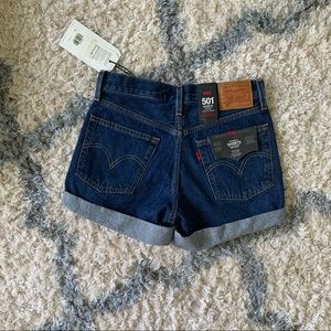 ❌SOLD NWT High-rise Levi’s